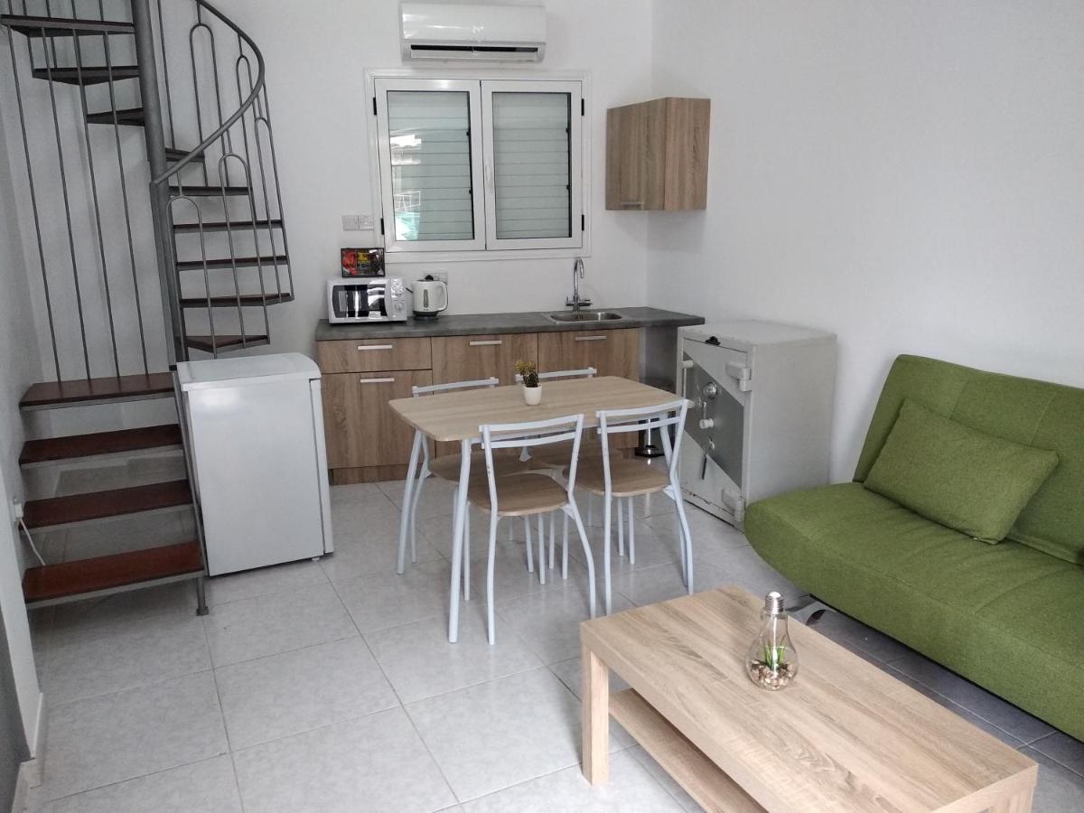 Cozy Place In The Heart Of Harbor Apartamento Pafos Exterior foto